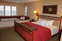 Crystal Mountain Resort - Beautiful Mountain Top Condo in Thompsonville, MI