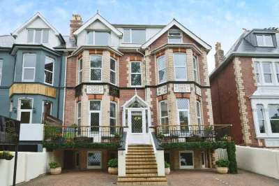 Rowcroft Lodge Guest House B&B