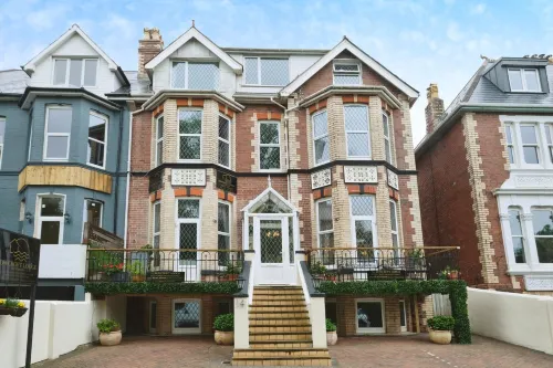 Rowcroft Lodge Guest House B&B