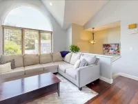 10 minutes from providence centrally located Hotels in Cranston