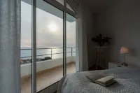 Casa Oliva-Panorama: Large designer apartment, fantastic views, heated pool
