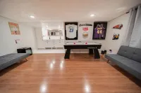 Casa Blanca (Arcade/Theatre/Game Room/RV Parking) Hotel a Banning