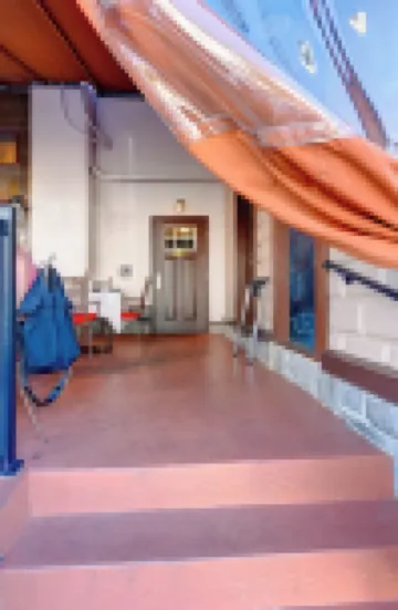 Hell's Kitchen, Apt #11-Bedroom Apartment Just a Short Walk to Hershey Theatre