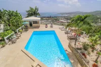 1 BrSky View Suite" with private terrace Hotels in Saint Croix Island