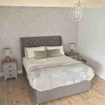 Luxury barn conversion. Rooms