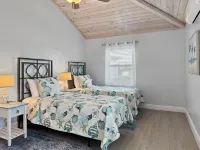 Golf Cart Included, Cat Island Villa, Treasure Cay, Bahamas