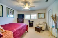 Luxury Beachside Villa - Perfect To Relax After A Fun-Filled Day of Adventure