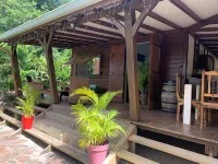 Cottage in the heart of the rainforest Hotels in Sainte-Rose