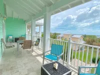 Bimini Sky, Amazing views Optional Golf Cart 2/2 Hotels in Bailey Town
