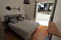 Charamante trendy and comfortable house 300m beach, 5mns market, large hotels