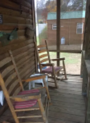 Creekside Cabins - Mountain Laurel