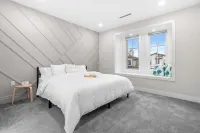 Contemporary Luxury modern charming retreat