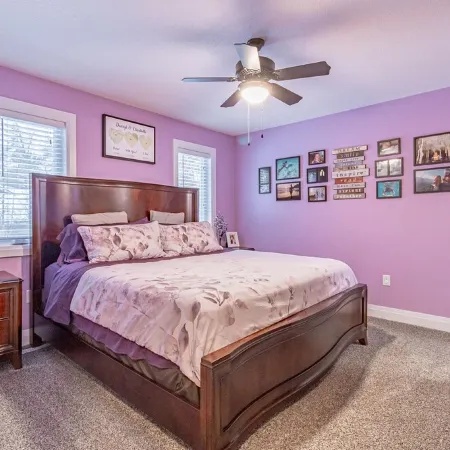 Sandalwood Cottage | Hot Tub | Walk to Beach | Firepit | Grand Bend & the Pinery