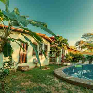 Casa Linda w/ Private Pool & BBQ Grill. Sleeps 8 Hotel Exterior