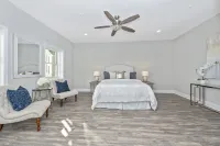 *Modern Condo In Downtown Frederick*