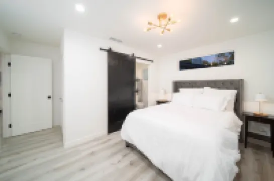 Great getaway close to Castaic Lake, Six Flags.