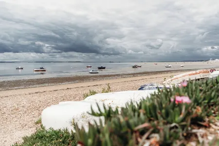 Shoebury Lodge near Sea front in Southend