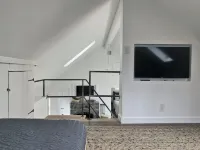 Contemporary Cottage less than an hour from NYC!