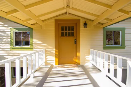 Volcano Village Historic Col-Villa Отели в г. Волкейно