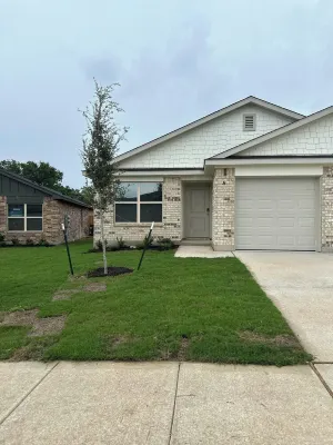 Charming 3-bedroom home with WiFi, King bed in fabulous Copperas Cove