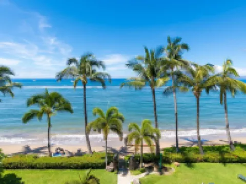Romantic Oceanfront Condo at Lahaina Shores with Sweeping Ocean Views Hotels in Lahaina