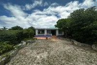 Charming and Secluded cottage in Cul de sac with views of Saint Maarten. AC Hotels near Rendezvous Bay Beach