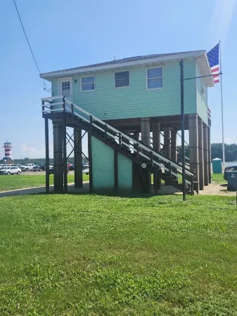 Charming 2-bedroom cottage with WiFi and AC in serene Grafton Отели в г. Графтон