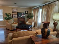Cozy, Convenient, and Quiet - Bungalows