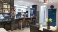 Luxury 3 bedroom Penthouse 1 block from the water