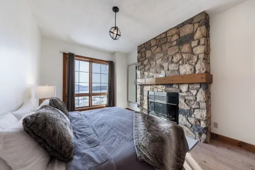 Ski in / Ski Out, Spa, Fireplace, Parking, View