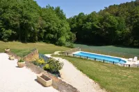 Authentic little Périgord house with saltwater swimming pool, just outside SARLAT