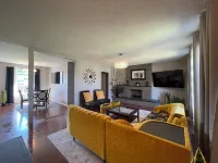 Vintage Bungalow. It’s Better than a hotel. spread out & enjoy the space.