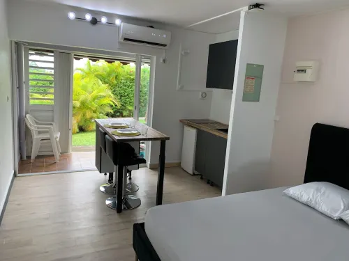 Equipped Studio in Gosier Marina Hotels in Pointe-à-Pitre