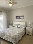 Gold Coast Newly Updated Townhouse 5 min from the Beach