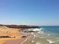 House with sea view, garden and barbecue, near Guincho beach and Cascais Hotels in Alcabideche