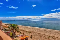 Villa #18:  Luxury 5 Bed/5 Bath Oceanfront Home for 14 Guests.  Renovated 3/26.