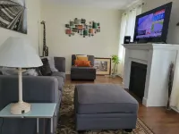 Jack and Jill private suite, safe and relaxing 2 bedroom apartment @ RoseGlen