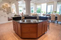 BREATHTAKING : on water front with panoramic views + pool + dock