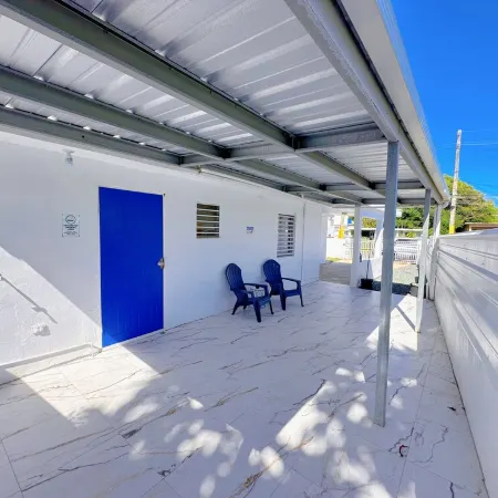 Charming 3-bedroom Beach House with AC and WiFi near Arecibo's best beaches.