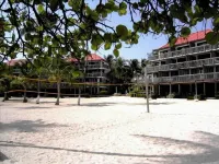Welcome to the Finest Beachfront/Poolside Condo at Sapphire