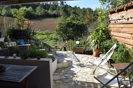 Cozy cottage with 2 terraces Отели в г. Алфейзеран