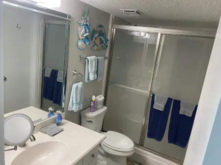 Romantic One-Bedroom Condo in Orange Beach - Beautiful Gulf-Front Views.