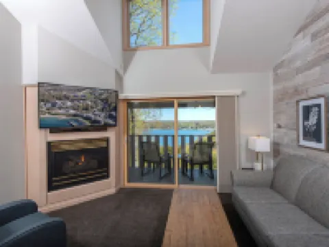 Country House Resort Hotels in Sister Bay