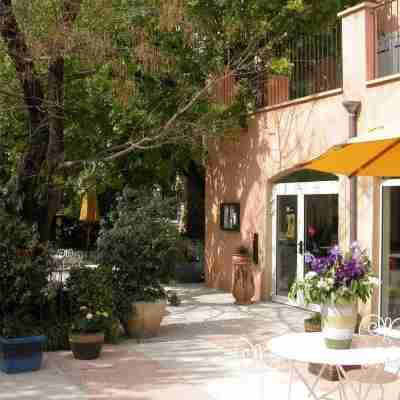 Hôtel Relais du Vivarais Hotel Exterior