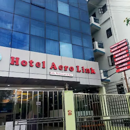 Hotel Aerolink Отели рядом с Аэропорт Трибхуван