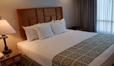 Imperial Hawaii Resort