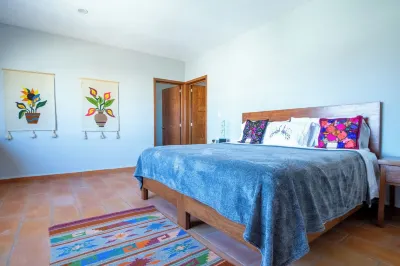 Casa de Tillie Hotels near Templo La Valenciana