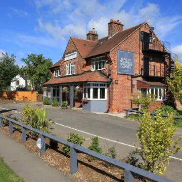 The George Carvery & Hotel Отели рядом с достопримечательностью «Ипподром Рипона»