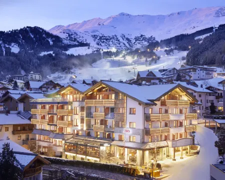 Hotel Tirol Fiss 4Sterne Superior Hotels in Fiss