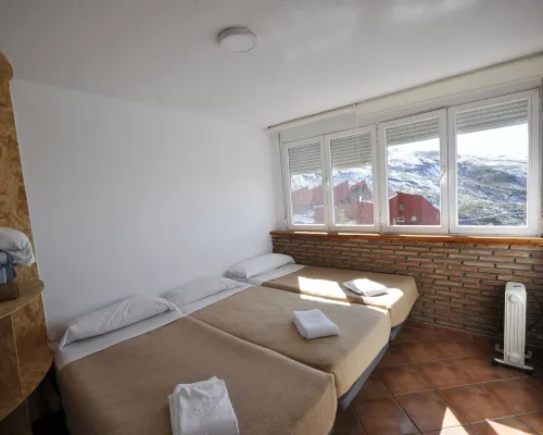 Apartamentos Bulgaria Hotels in Monachil